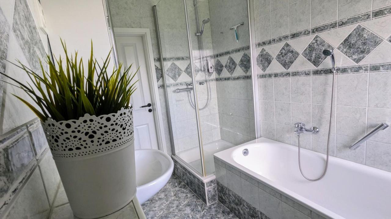 Ferienwohnung Fischerteich In Детмольд Экстерьер фото